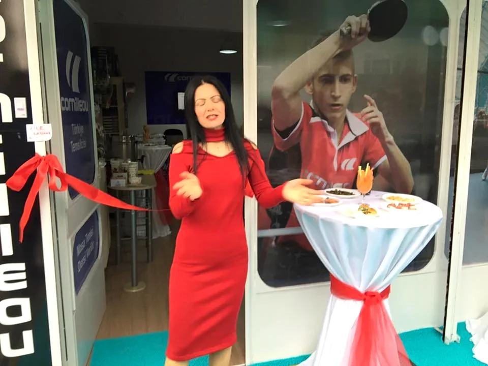 AYŞEGÜL AYDIN VE AÇILIŞ KONUŞMASI